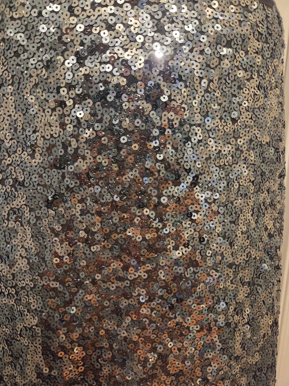 White House Black Market Silver Sequin Pencil Skirt - Picture 3 of 9
